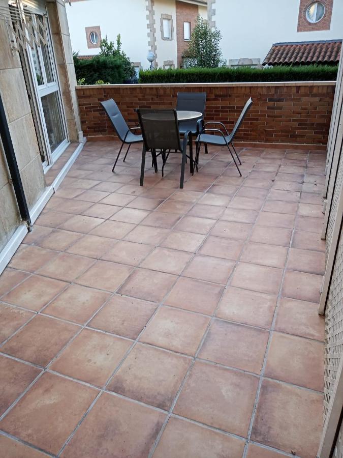 Apartamento Azalea Residencial Torrelavega Exterior foto